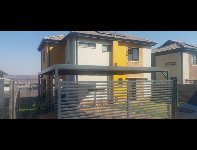 4 BEDROOM HOUSE FOR SALE IN LOTUS GARDENS